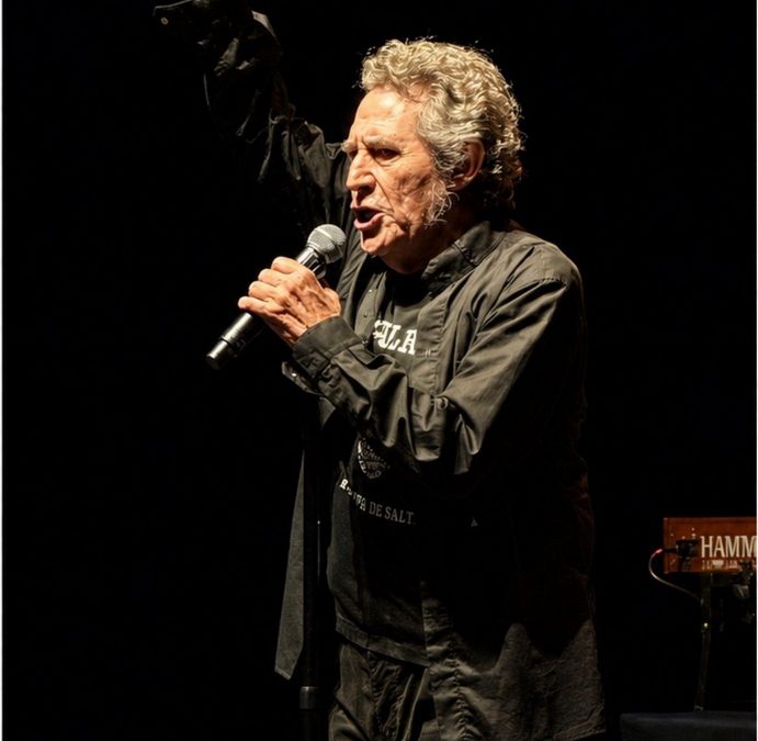 Miguel Ríos repasa su trayectoria en las Noches de Sal de Cartagena