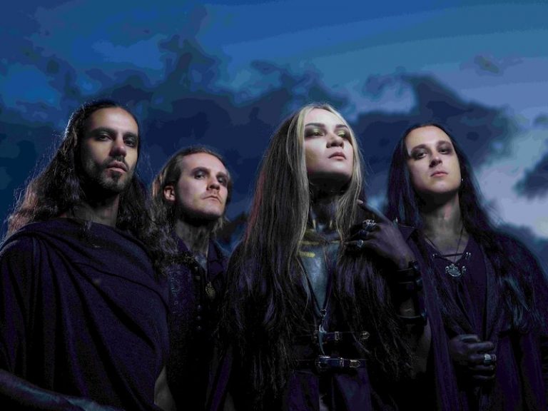 SEVEN SPIRES amplían A Fortress Called Home con una ambiciosa edición de tres discos