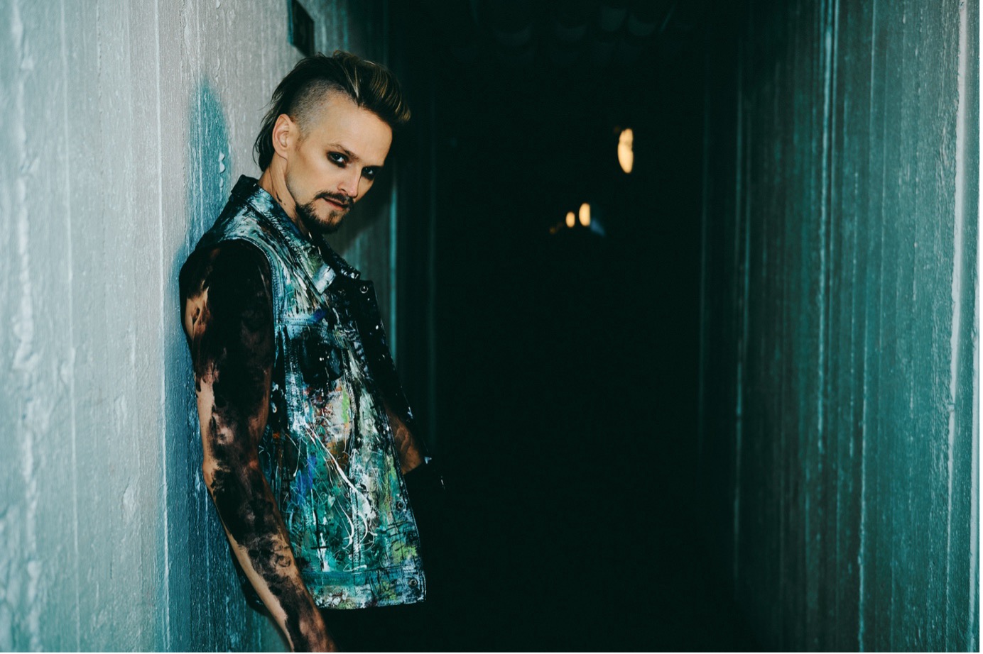 GRÖNWALL estrena el single y el vídeo de «Written In The Scars»
