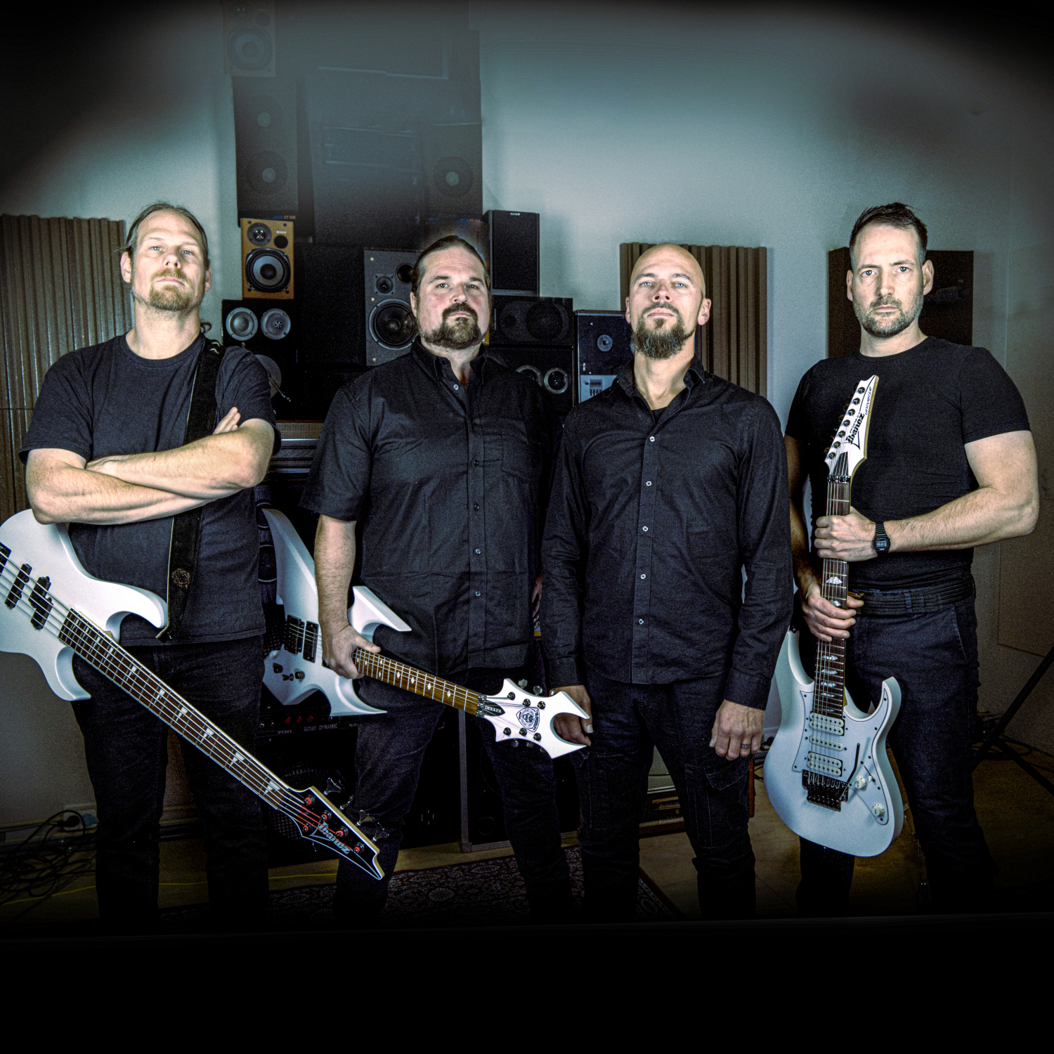 THE MONOLITH DEATHCULT presenta el single «Isn’t She Beautiful?»