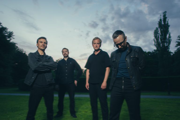Grayscale Season adelanta su nuevo álbum con el single «Exit»