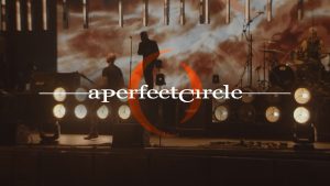 A PERFECT CIRCLE estrena el vídeo en directo de «Starless»